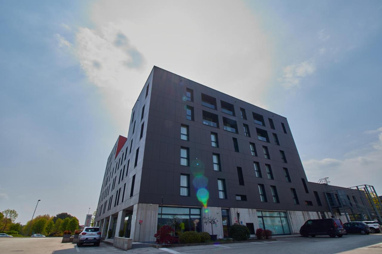 Piazza Lira Schio Residence Exteriér fotografie